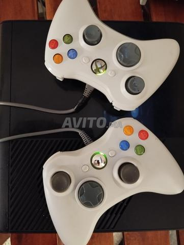 Xbox 360E 250GB Mflashia 2 manettes - 2