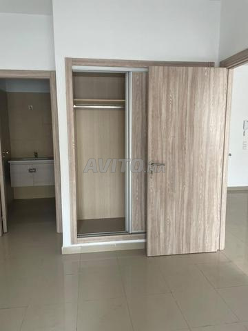 استوديو فارغ في روش نوار