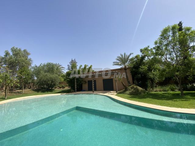 Magnifique Villa de Prestige à Vendre - 2