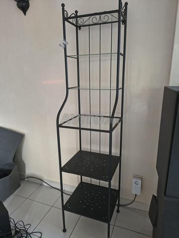 Étagère IKEA en métal et verre trempé