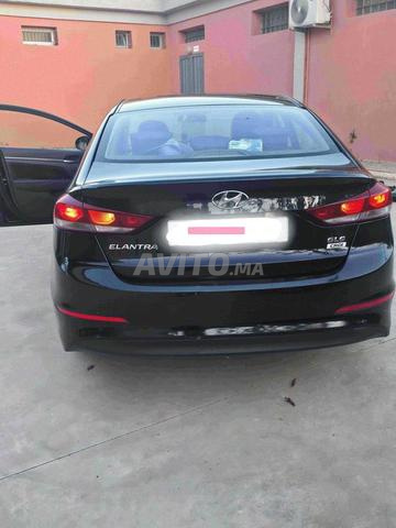 Hyundai Elantra 2019 - 2