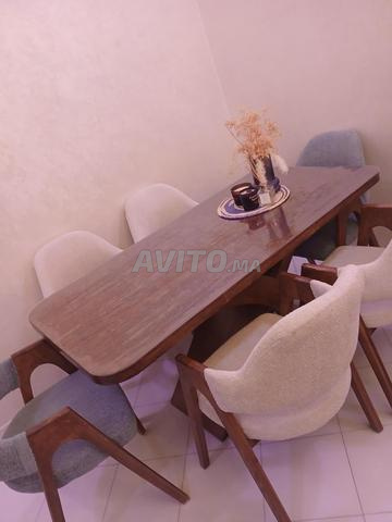 Table à manger en bois - 2