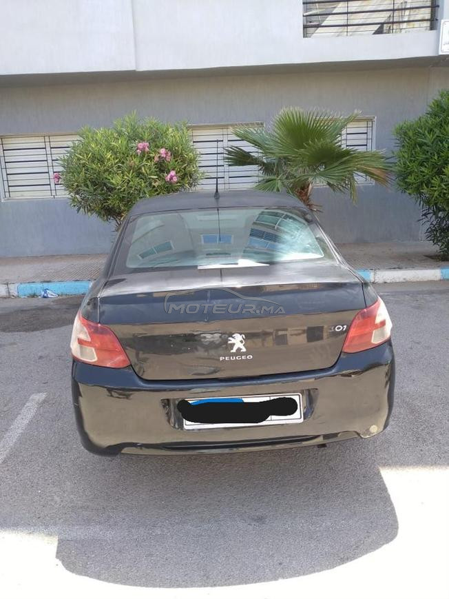 Peugeot 301 Essence Manuelle 2014 à El Jadida