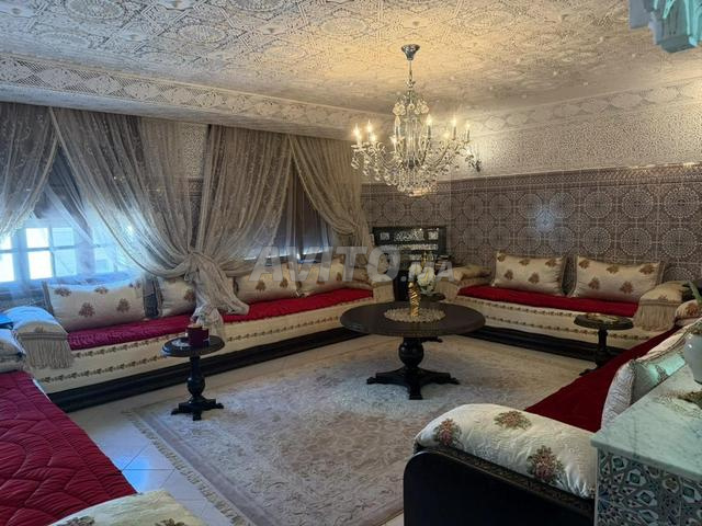Tapis et banquettes et rideaux - 2