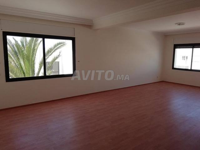 Appartement à louer 121 m² à Ain Diab - 2