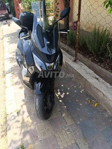 Moto en très bon état - 2