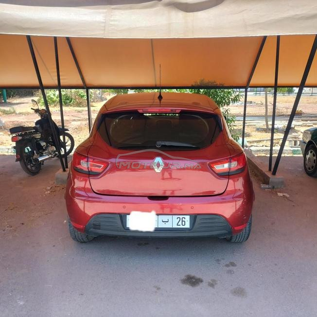 Clio essence très bonne état 