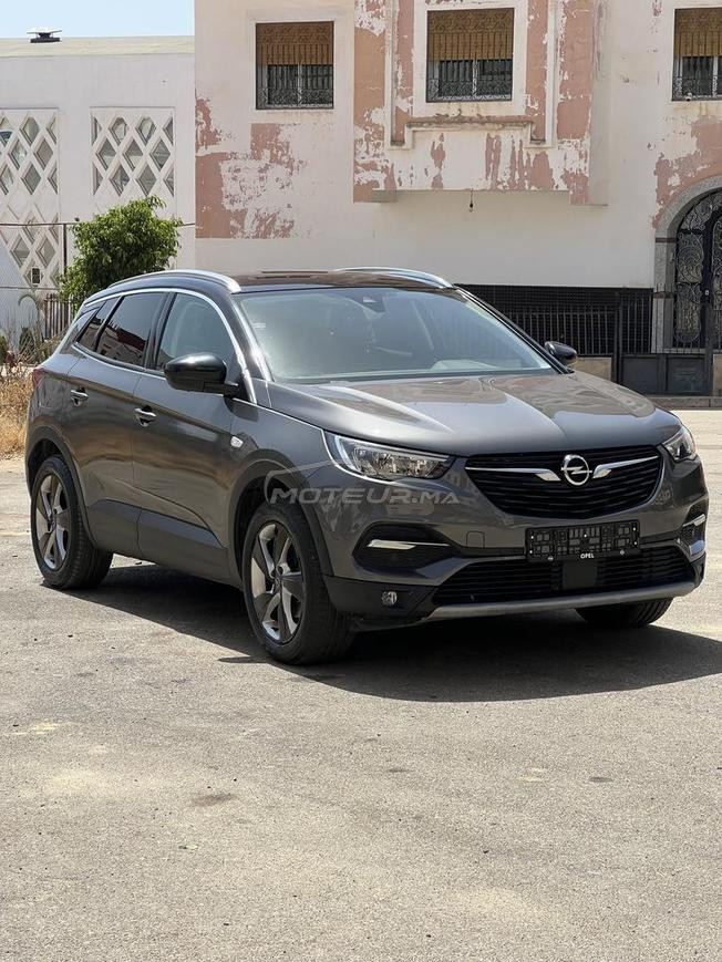 OPEL GRANDLAND X