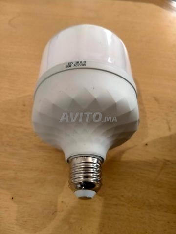 تصفية 3800 مصباح LED بقوة 30 واط من JIYANLUX