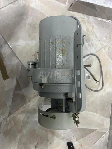 Moteur normal de machine - 2