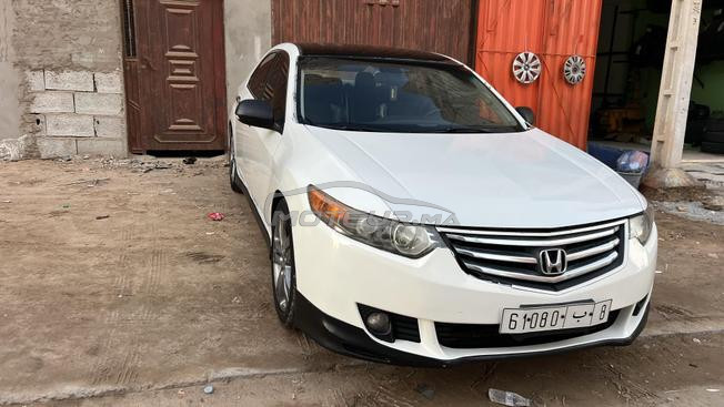Honda Accord Essence Automatique 2010 à Laâyoune