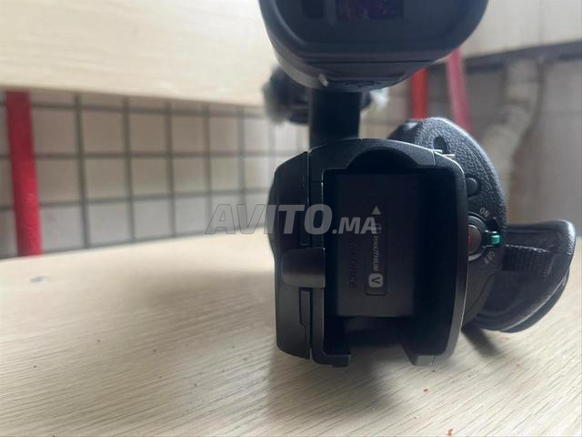 Sony NEX VG30E - 2