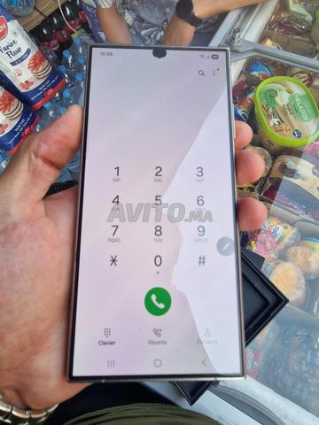 S 24 ultra 512gb 12 ram il y a une tache et pas de stylet - 2