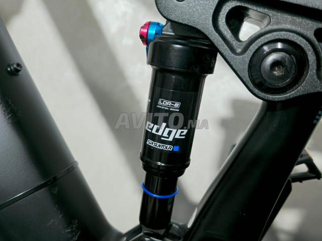 VTT IXGO carbon smart 750wh 2025