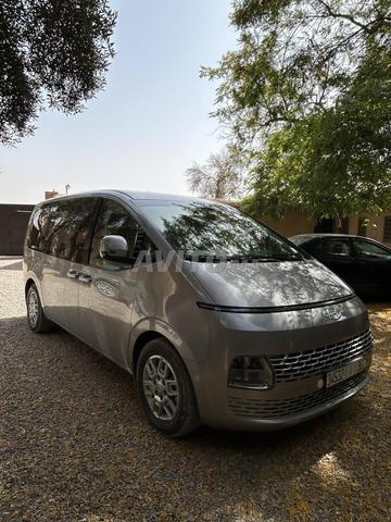Superbe Staria 9 places 30000km - 2