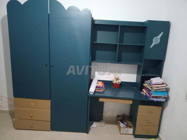 Bureau et placard enfant - 2