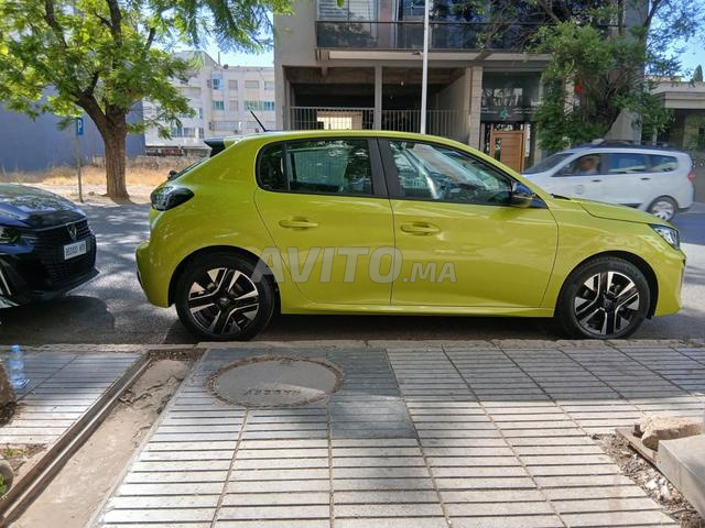 PEUGEOT 208 STYLE