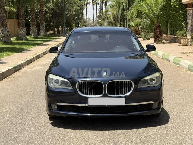 BMW الفئة السابعة ديزل أوتوماتيك 2012 في مراكش