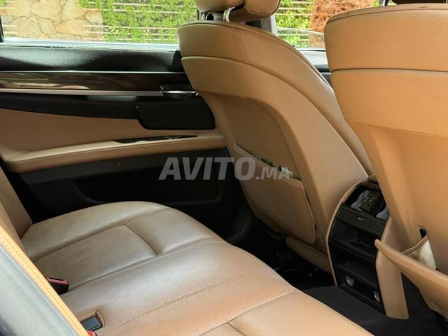 BMW الفئة السابعة ديزل أوتوماتيك 2012 في مراكش