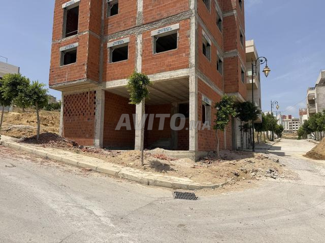 منزل نصف مكتمل للبيع - 2