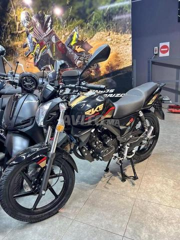 Qj Motor RKS 125 cc Modèle 2026 au meilleur prix