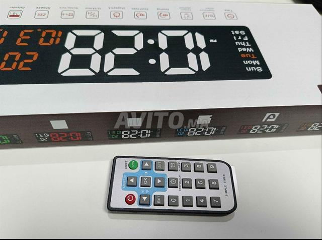 ساعة LED، أبيض وأحمر مع جهاز تحكم عن بعد - 2