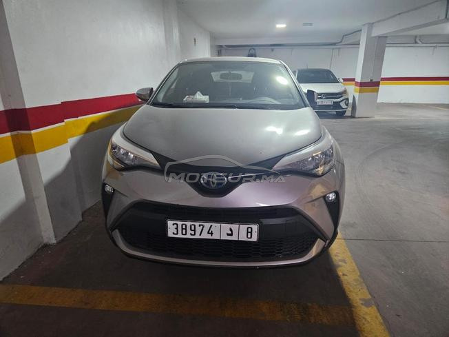 TOYOTA C-HR en bonne etat 