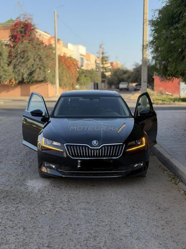 Skoda Superb Diesel Automatique 2018 à Agadir