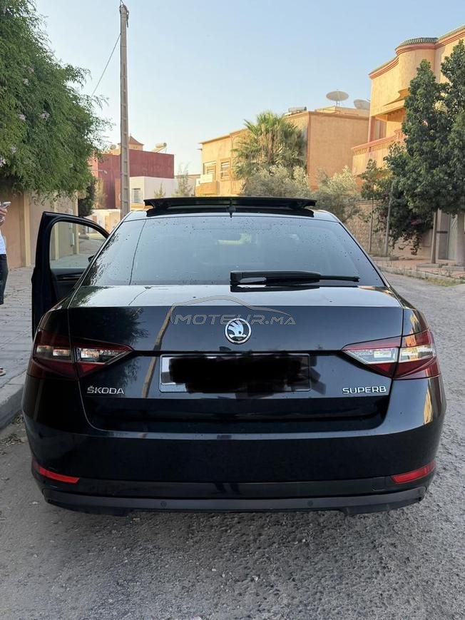Skoda Superb Diesel Automatique 2018 à Agadir