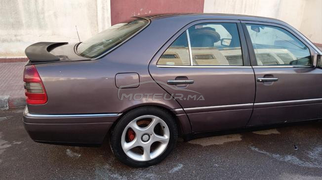 voiture en bonne état et prix négociable 