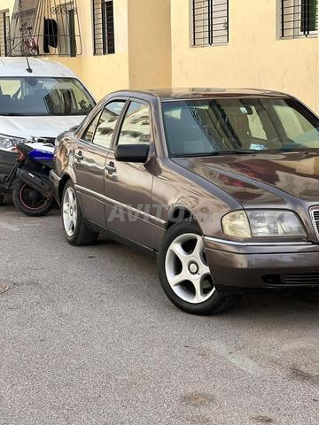 Voiture en bon état et prix négociable - 2