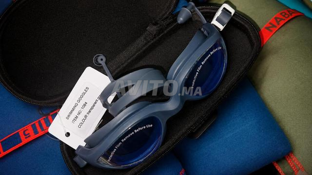 Lunettes de natation professionnelles avec étui de protection UV