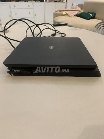 PS4 à vendre sans manette - 2