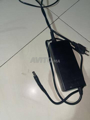 Chargeur original de trottinette - 2