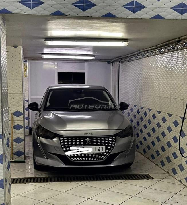 Peugeot 208 Diesel Manuelle 2022 à Tanger