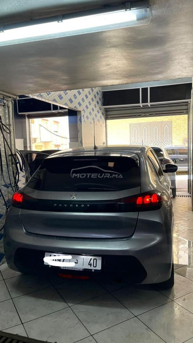 Peugeot 208 Diesel Manuelle 2022 à Tanger