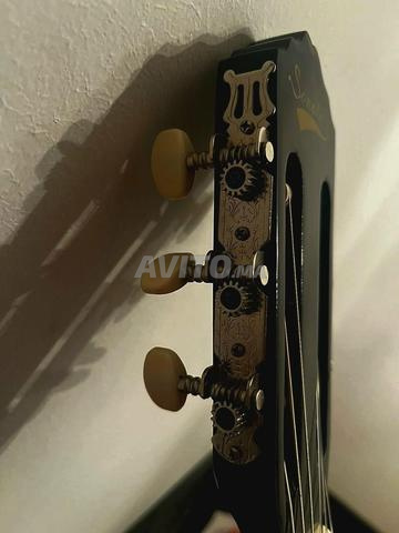 Guitare Classique nouvelle. - 2