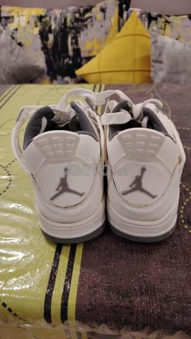 Air Jordan 4 Retro - 2