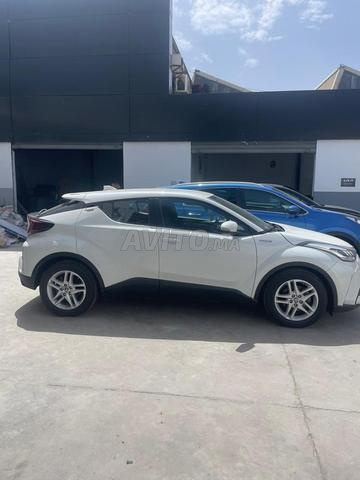 تويوتا سي-إتش آر ديستنكتيف 2WD CVT - 2