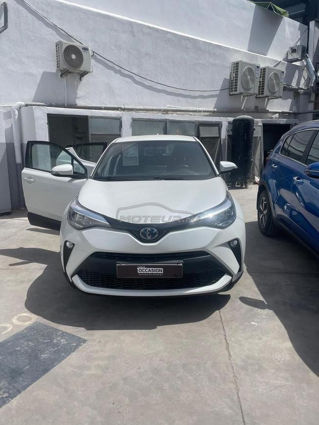 toyota c-hr distinctive 2WD CVT