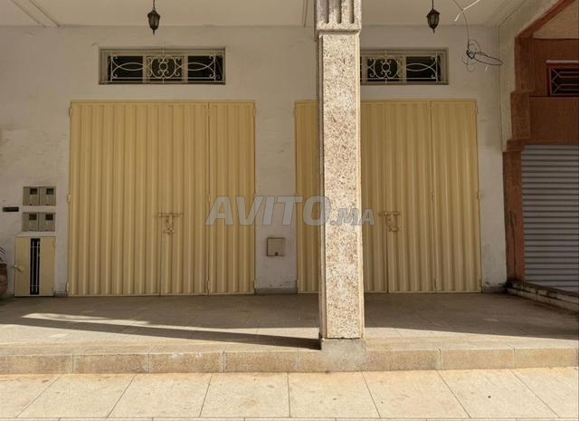 Local commercial à vendre – Maghreb El Arabi