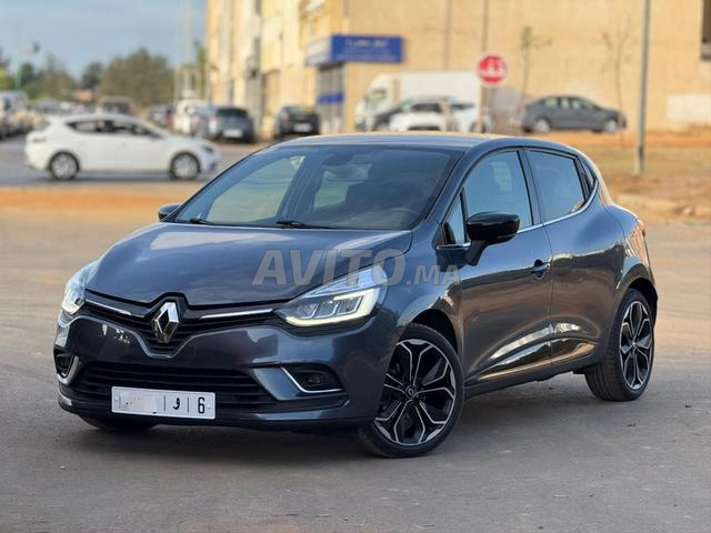 Renault clio 4  2018 intensse manuelle - 2