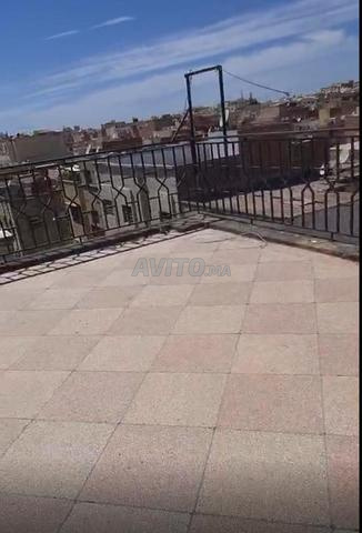 منزل متعدد الطوابق للبيع. فرصة للاستثمار