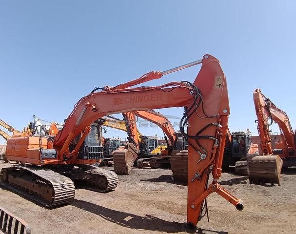 للبيع حفار دووسان DX 255 LC