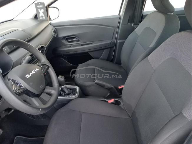 Dacia Logan Essence Automatique 2025 à Laâyoune
