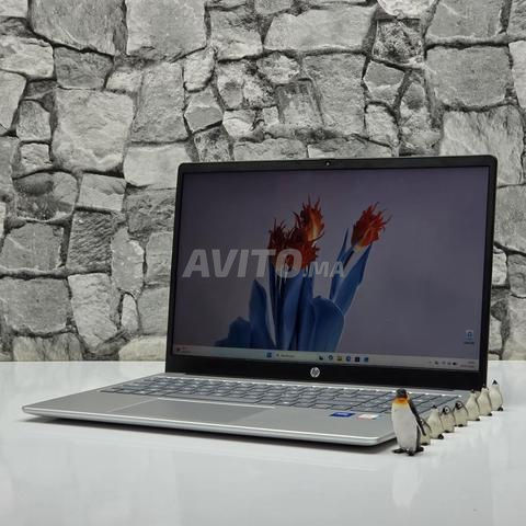 HP Laptop 15 / Core 5 120U