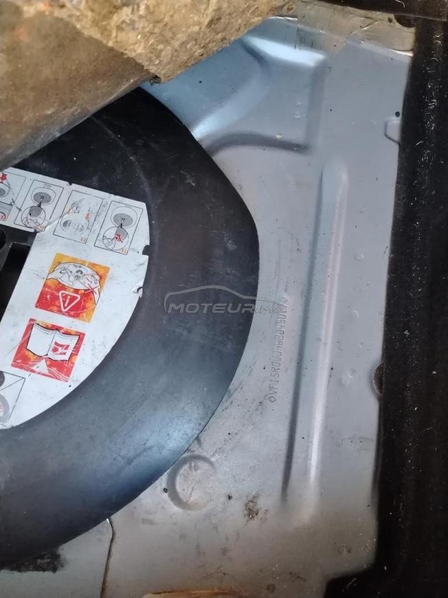 je met en vente ma voiture clio 4 modèle 2019 
