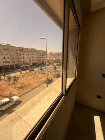 مكتب للإيجار جديد في سيكينة