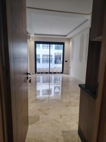 Studio à louer 60 m² à Casablanca Les hôpitaux - 2
