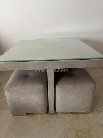 Table basse et pouffes